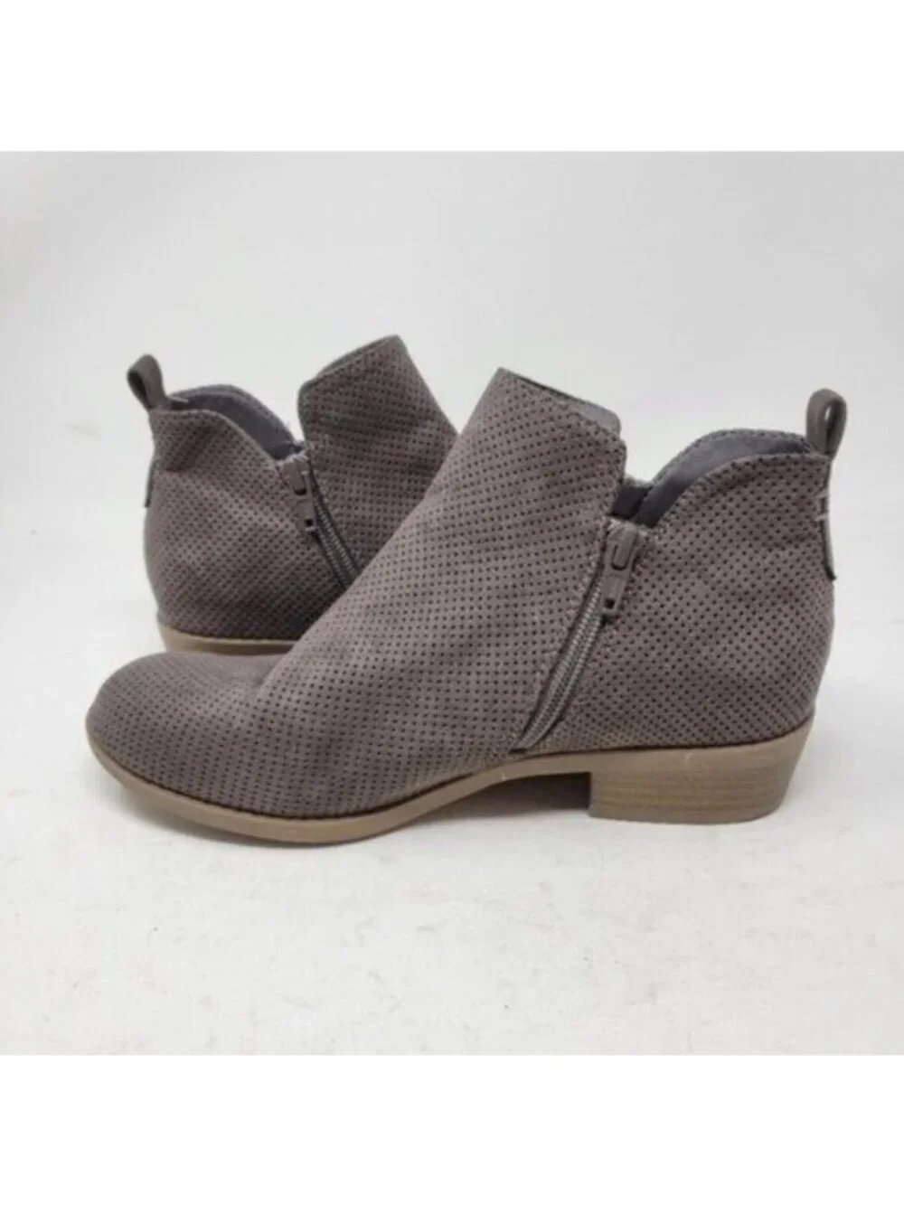 Universal Thread | Dylan Ankle Boots Lazer Cut Double Zip Booties Gray
